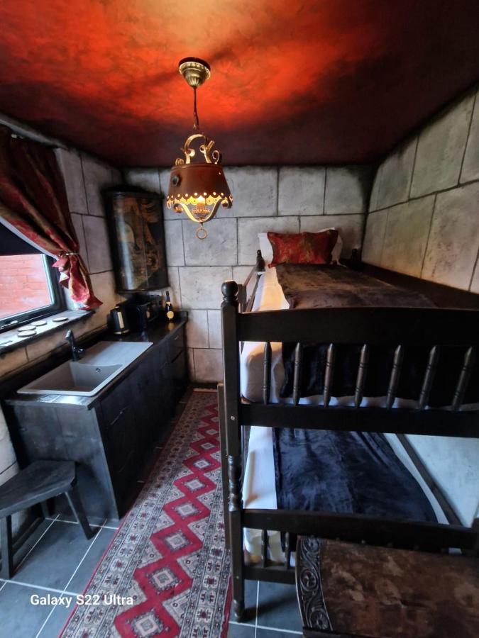 יורק Transylvania House מראה חיצוני תמונה